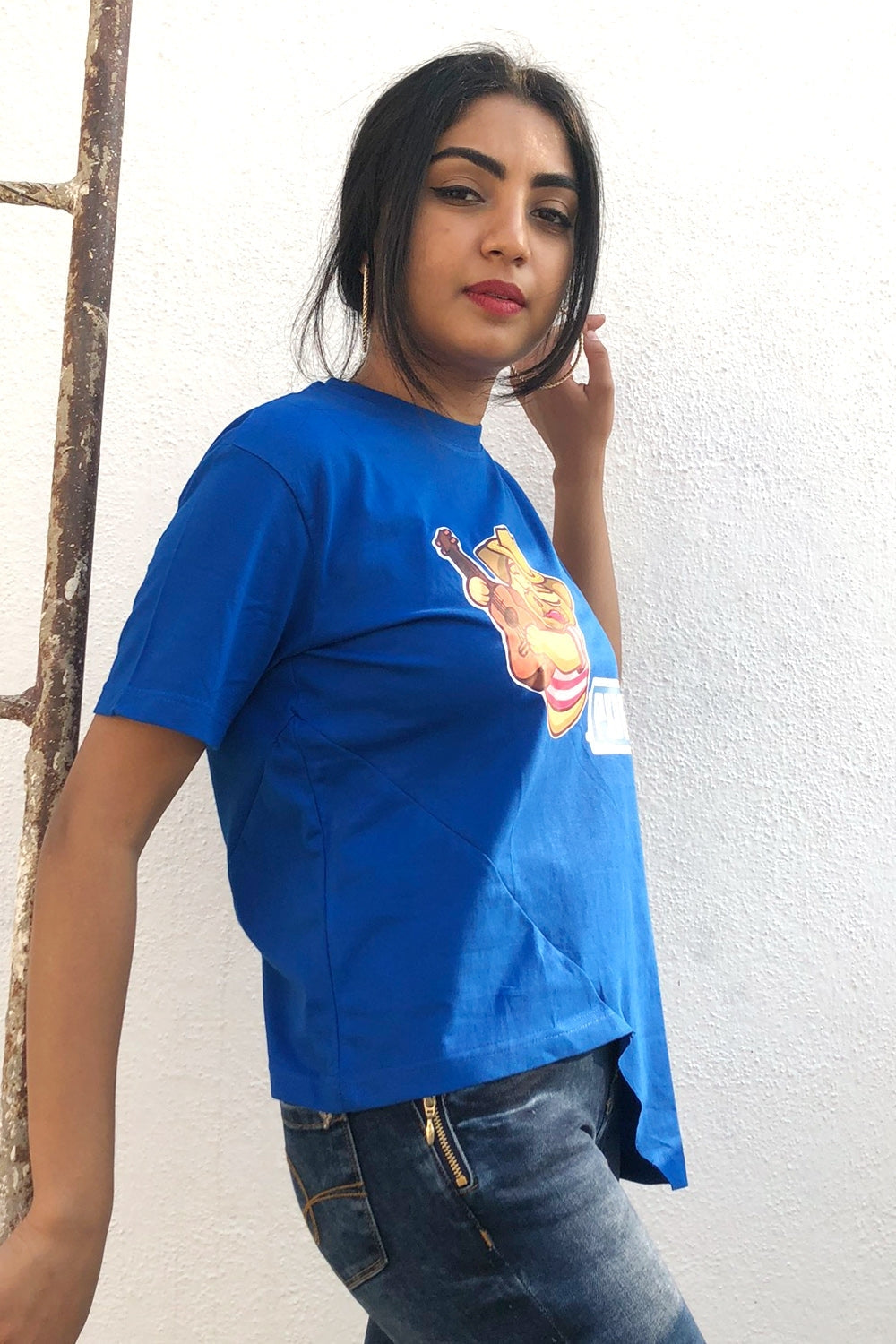 Slashed Asymmetric Pug Graphic Printed Tshirt Blue