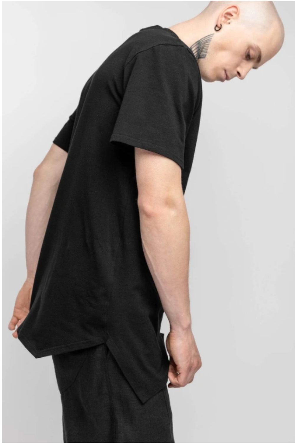 Asymmetric T-Shirt Black