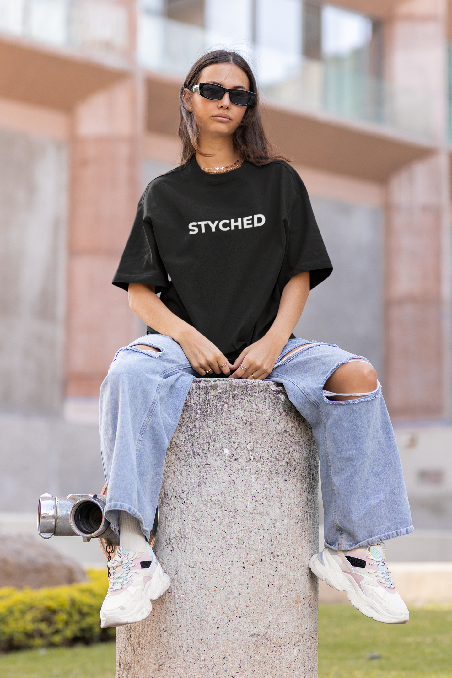 Styched Font Oversized Womens Tshirt Black