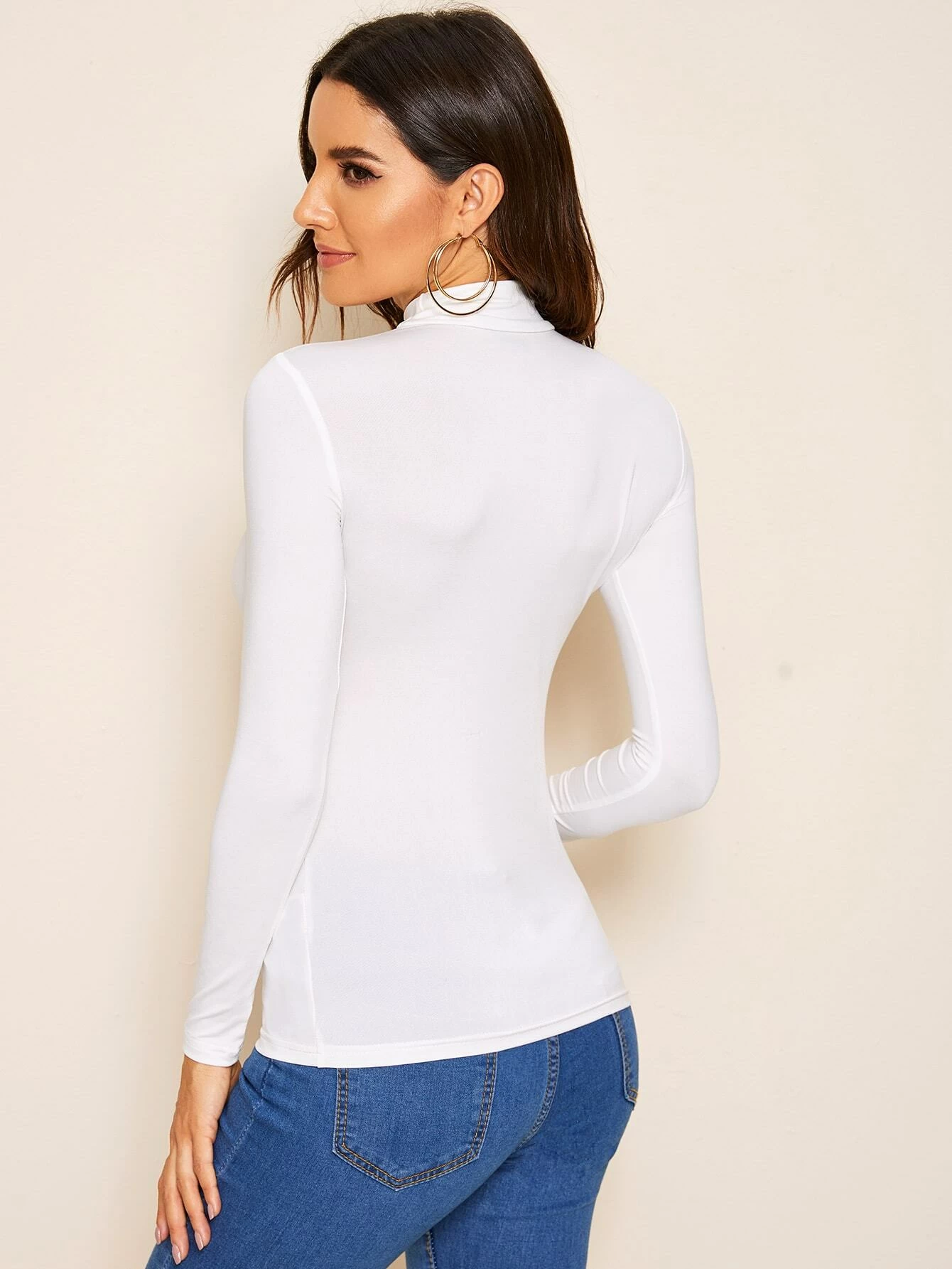 Fitted turtle neck top