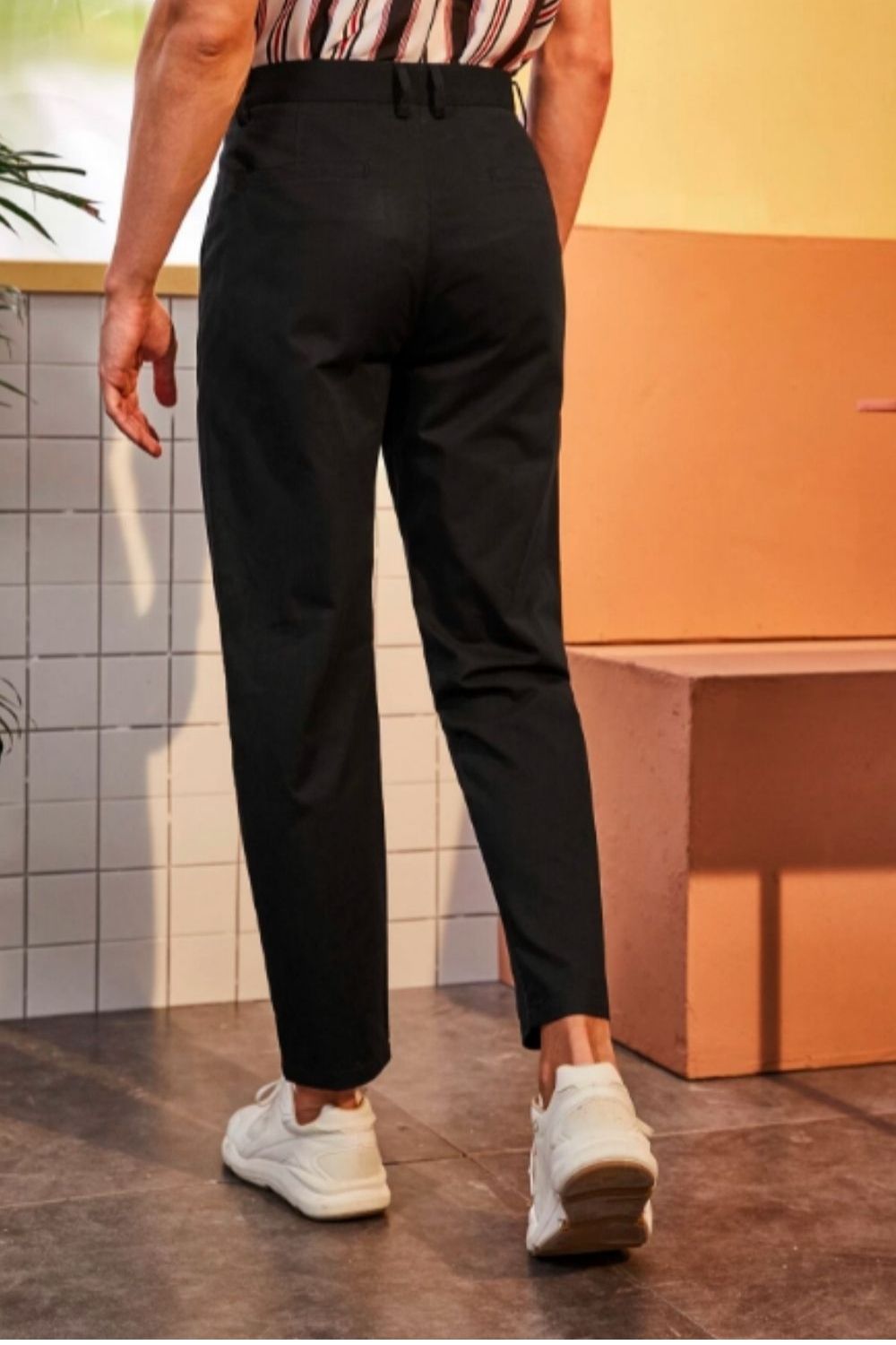 Solid Button Front Tapered Trousers