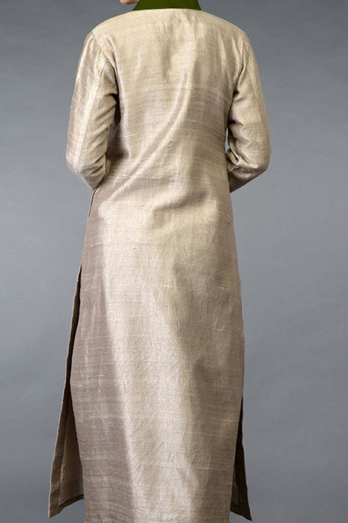 Sophia - beige kurta with contrast collar